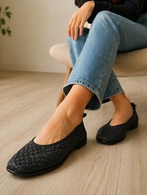 Bernie Mev Bella Black Woven Ballet Flats Comfort Slip-On Stretch Travel Shoes